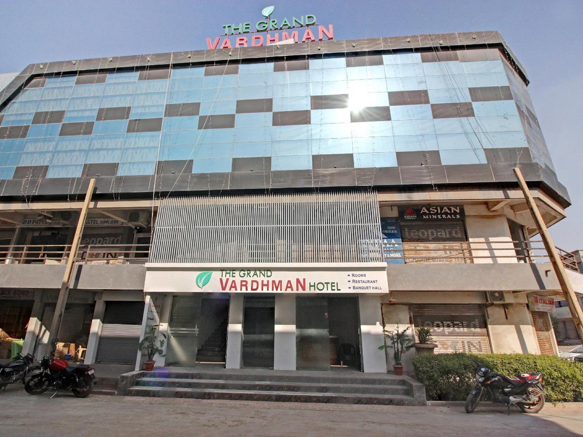 The Grand Vardhman Hotel Morbi 外观 照片