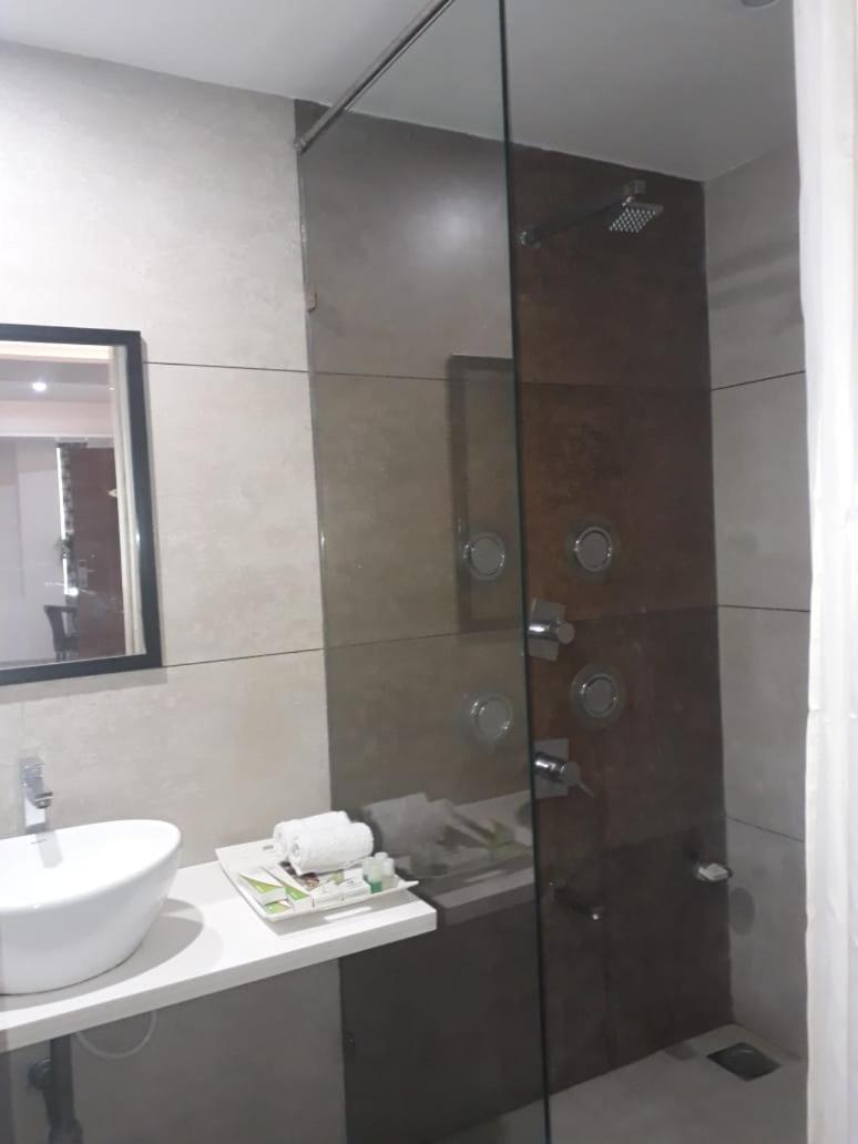 The Grand Vardhman Hotel Morbi 外观 照片