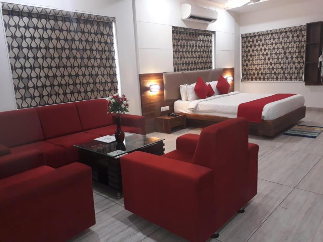 The Grand Vardhman Hotel Morbi 外观 照片