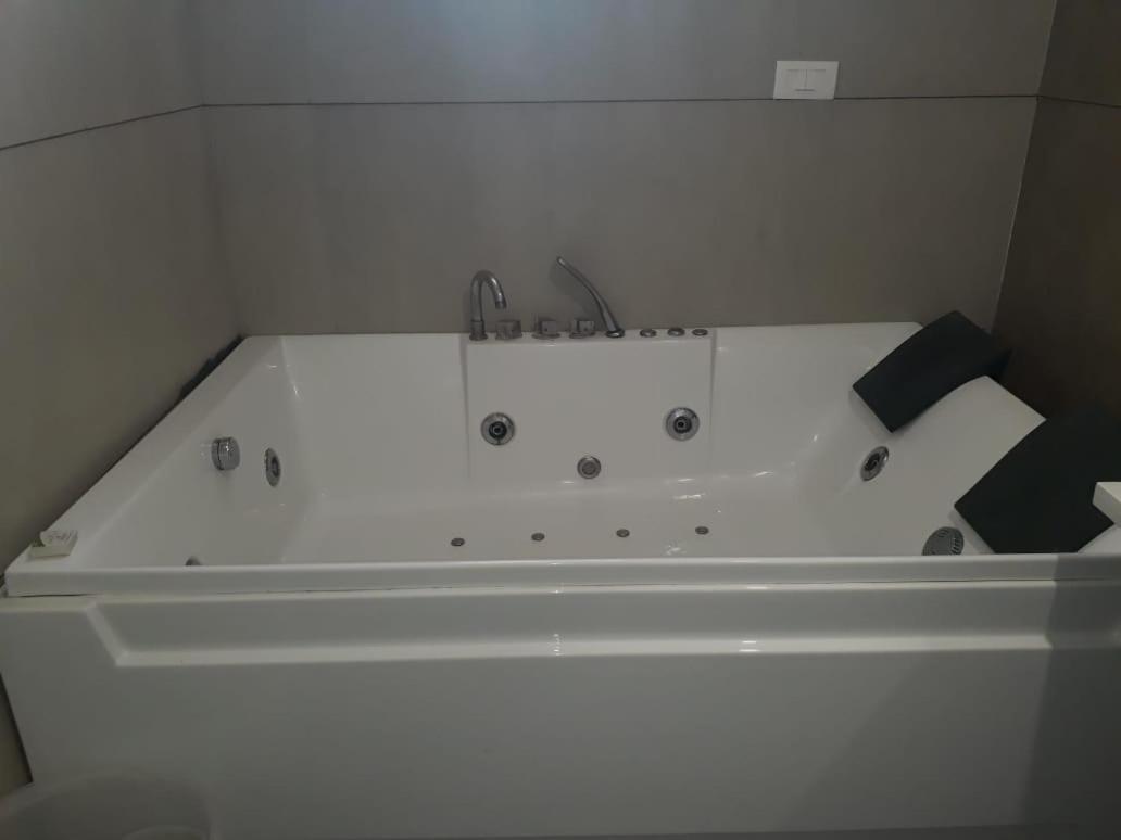 The Grand Vardhman Hotel Morbi 外观 照片