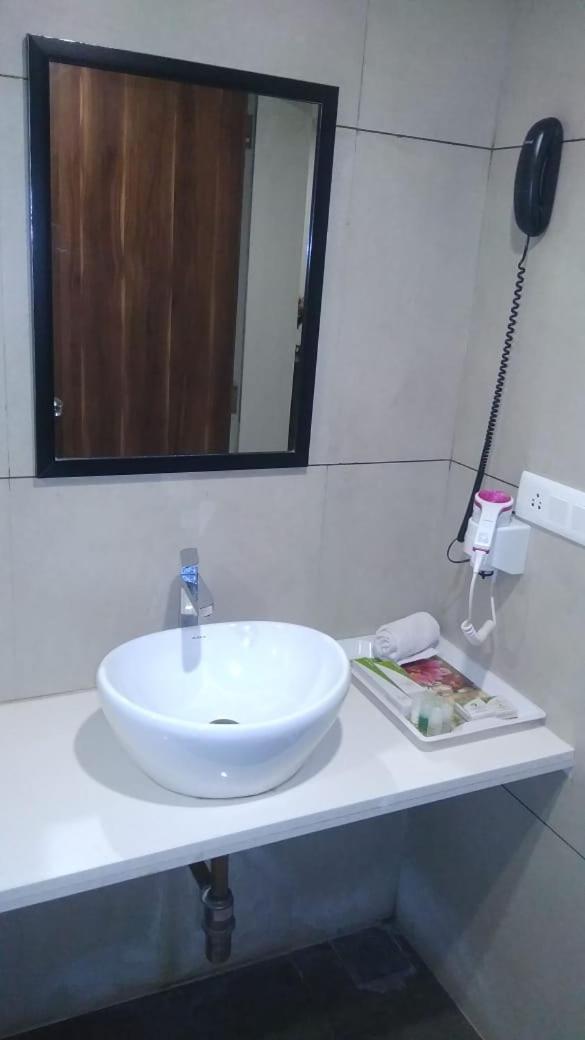 The Grand Vardhman Hotel Morbi 外观 照片