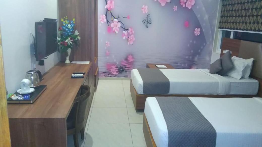 The Grand Vardhman Hotel Morbi 外观 照片