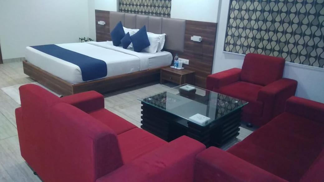 The Grand Vardhman Hotel Morbi 外观 照片