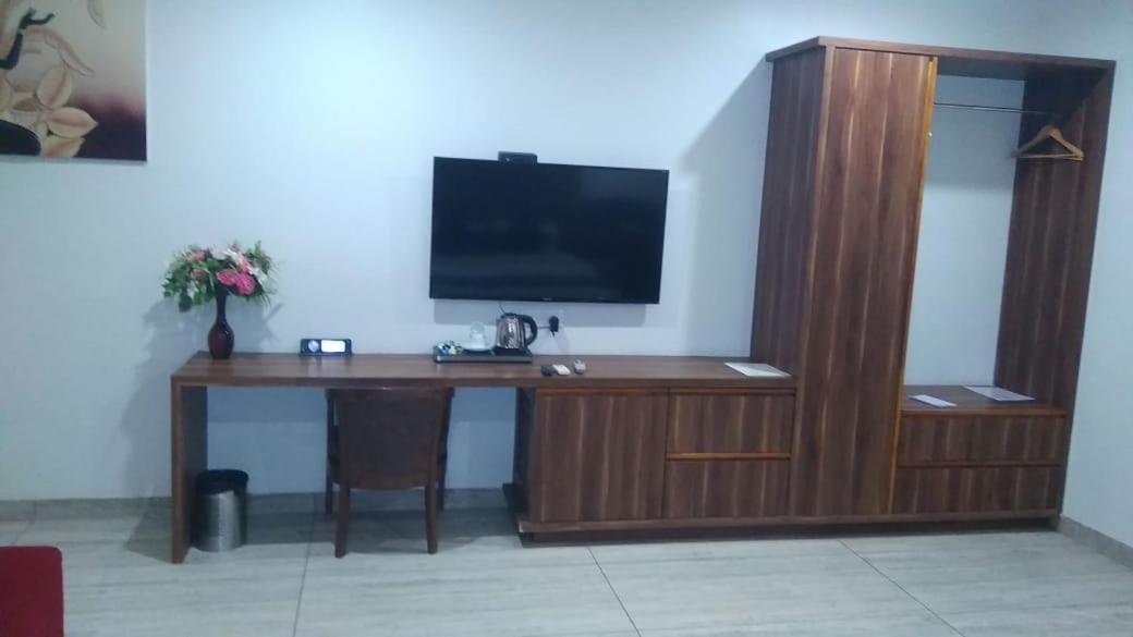 The Grand Vardhman Hotel Morbi 外观 照片